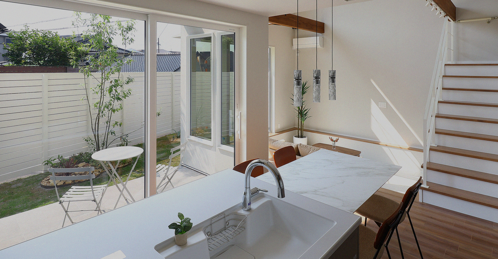 【SAMPLE】メインビュー⑤