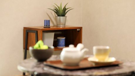 直線的なデザインの外観で、流行を取り入れながらおしゃれで明るい雰囲気と機能性を兼ね備えたデザイン