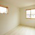 白で統一されたお部屋はシンプルで、自分流にアレンジするのが楽しみになるお部屋です。(施工事例)