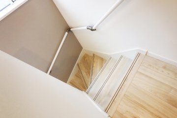 落ち着いた明るいインテリア
