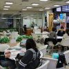 住まいの相談会の様子。