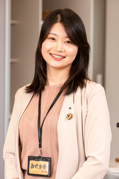 鈴木 花衣