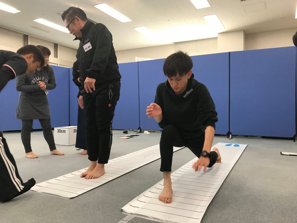 体力チェック 競争 柔軟性 運動