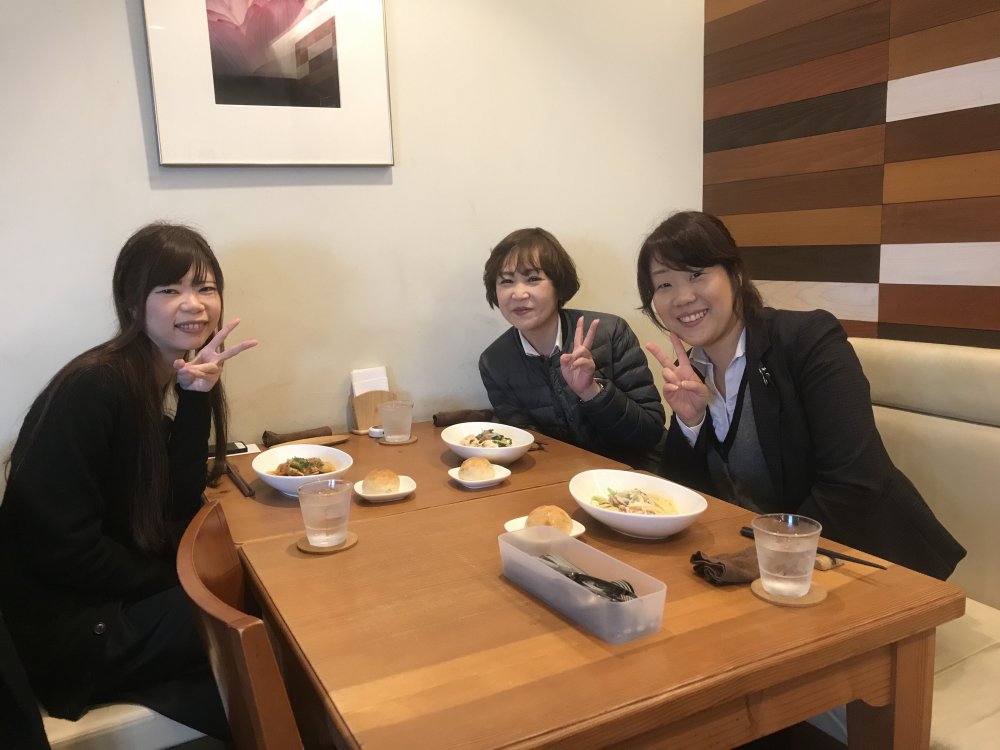 女性 営業 ランチ いえとち本舗 宇部店