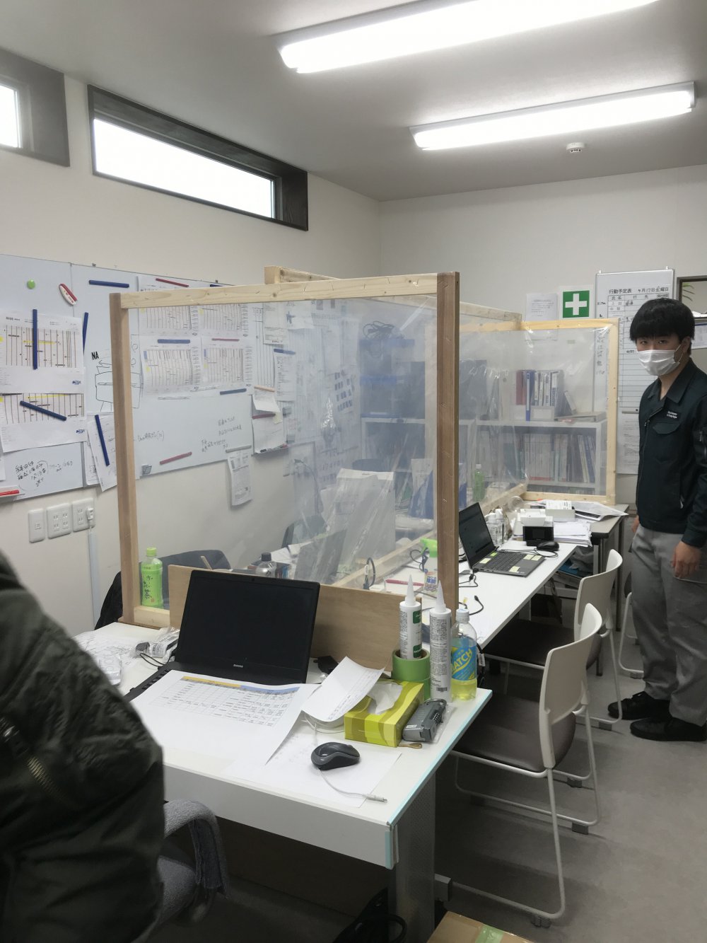 工務 コロナ対策 飛沫防止シート マスク 感染予防