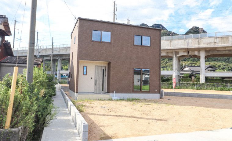 防府市下右田 新築戸建 2,240万円