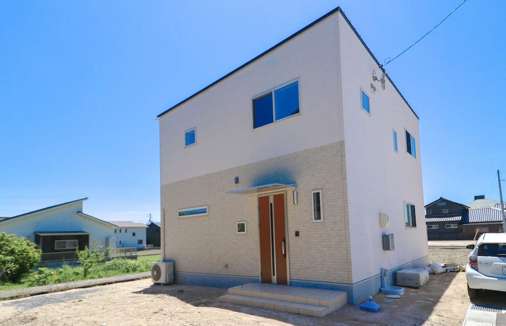 防府市下右田中郷 モデルハウス(2階建て/5LDK)