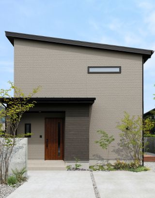 シンプルスタイルで大人びた雰囲気のお家