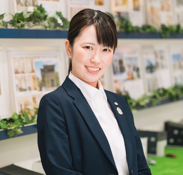 上田綾