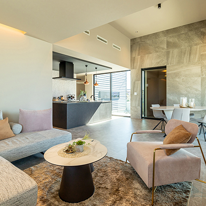 軒の深いファサードが印象的な平屋(津島展示場)