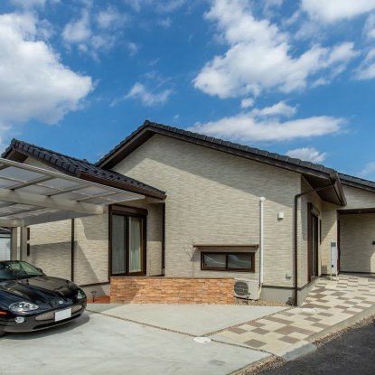 のびやかに視線が広がる平屋住宅