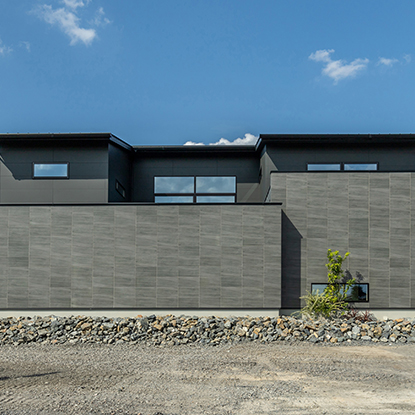 モノトーンが活きる上質な住まい