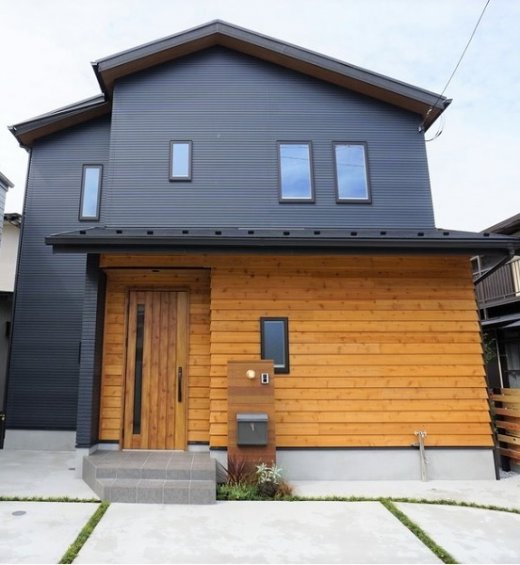 木の香りと暮らす家