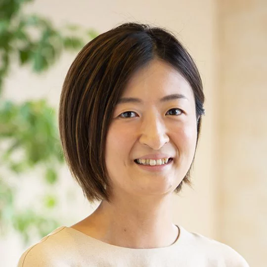 粟野 綾子