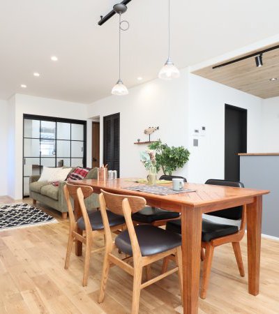 Sakai T House