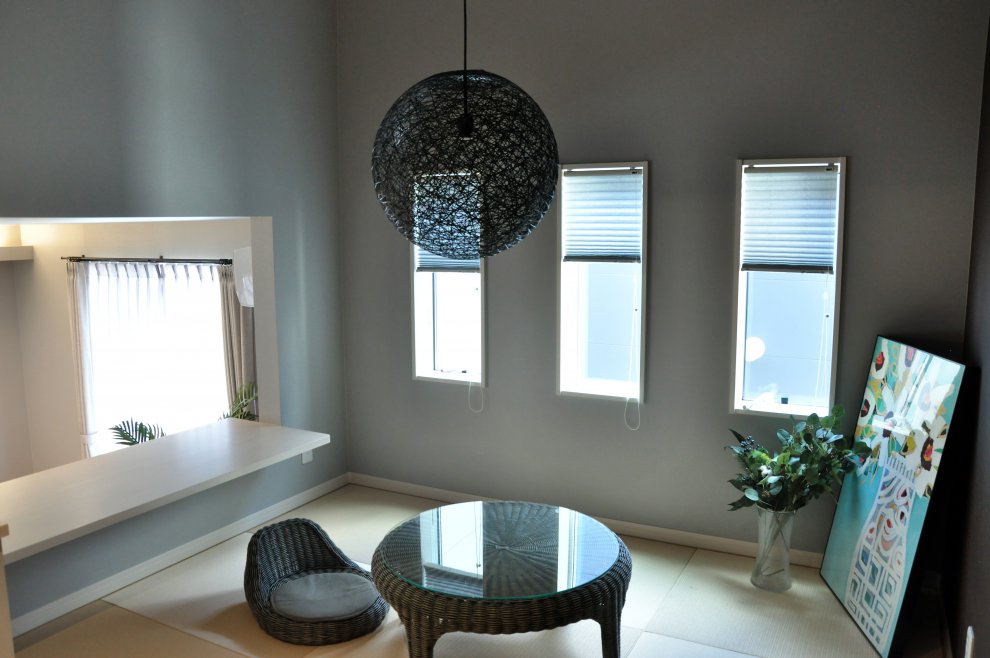 3帖の和室コーナーがリビングに併設しております。