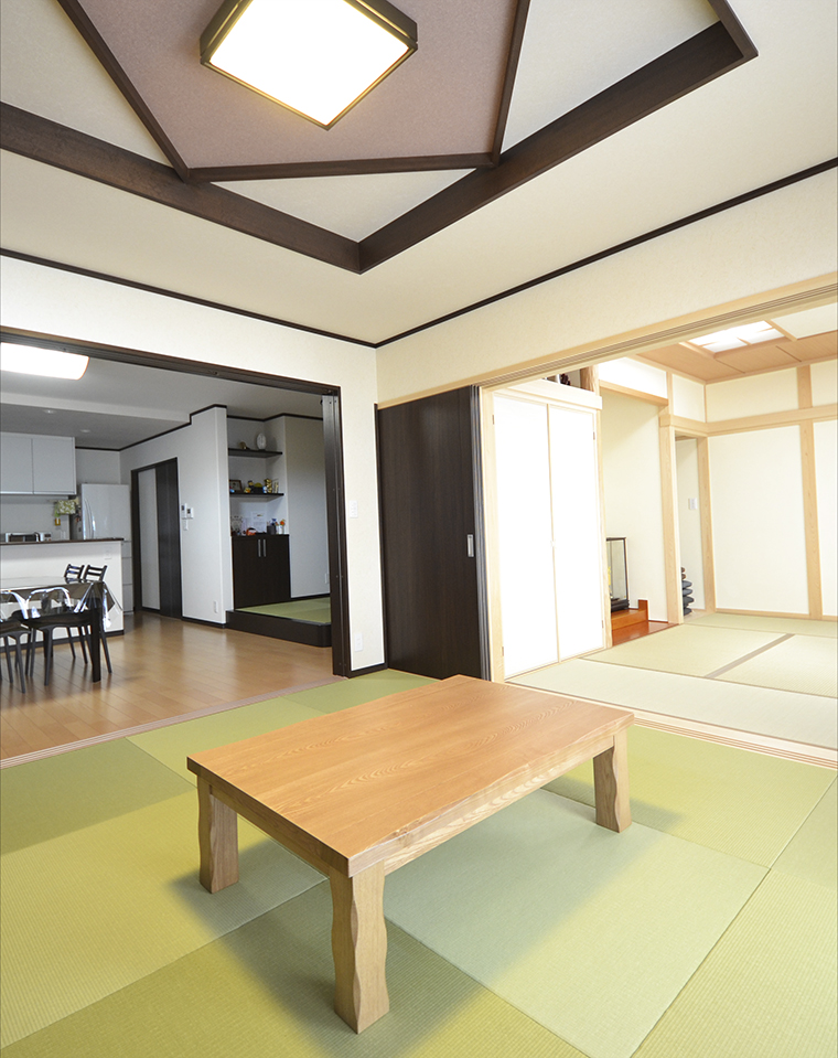 高級感のある和モダンの邸宅