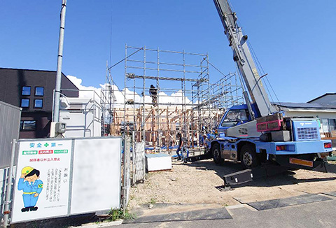 【地鎮祭・上棟】9/12(木)阿波市T様邸の上棟を行いました