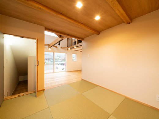 小上がり和室と便利収納