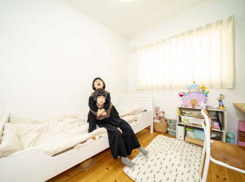娘3人が元気に過ごせる「子育てアイデアの詰まった」子供部屋