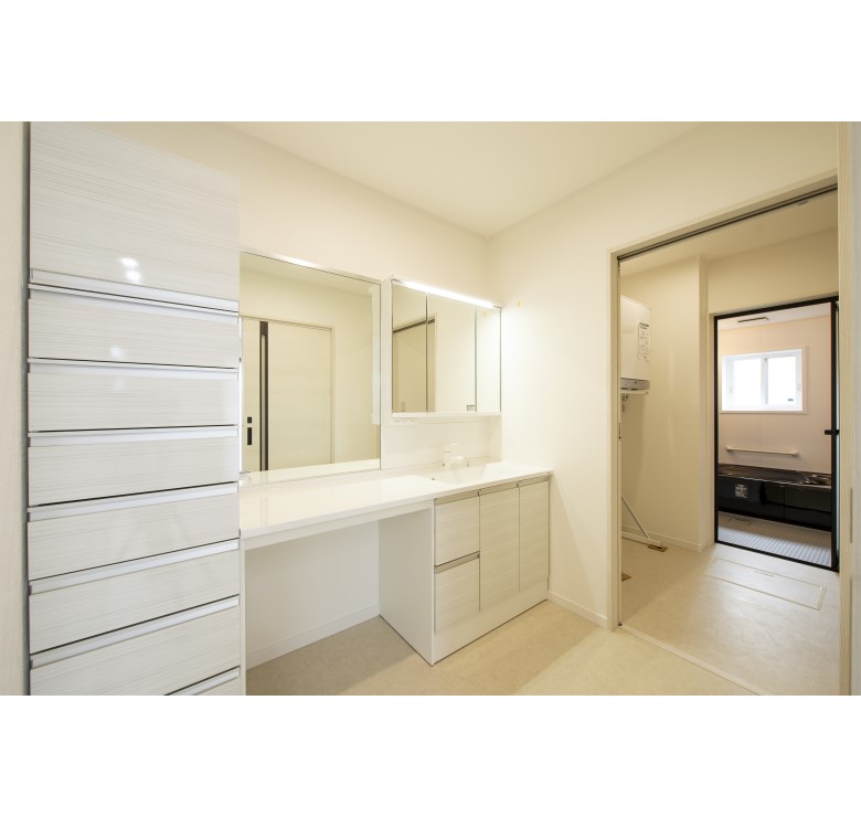 広々としたバスルーム