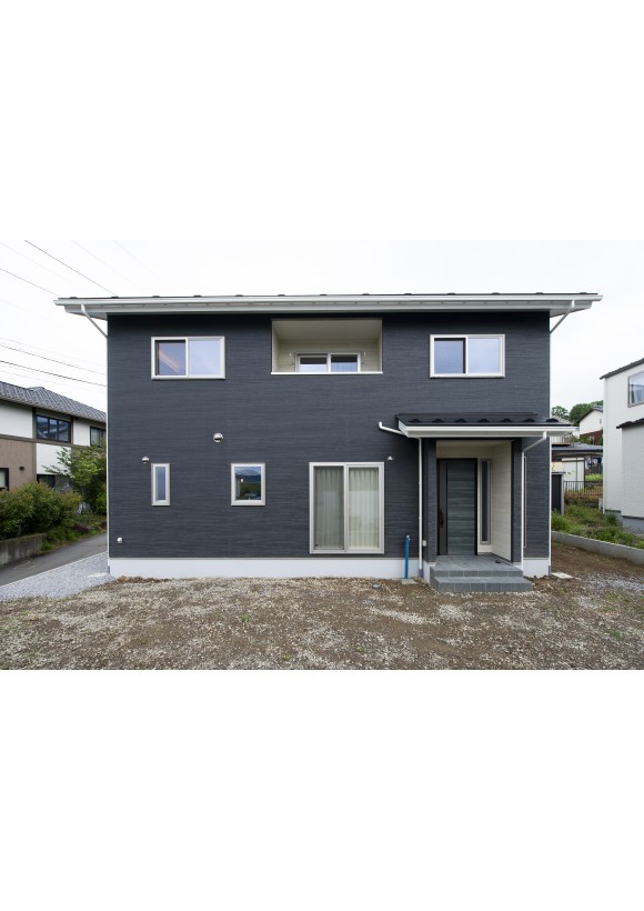 高級感がある広々とした2階建てのお家【上田市】