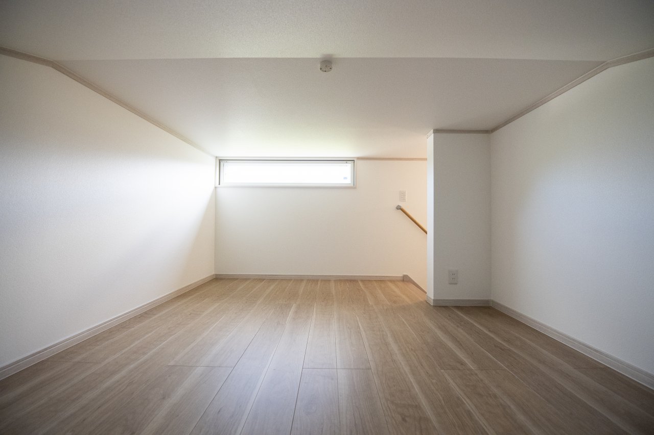 小屋裏収納で充実した収納を