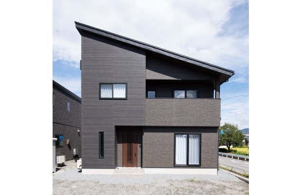 ディアキッズ中洲/諏訪店<br />
延床面積:38.4坪<br />
間 取 り:3SLDK 2階建て