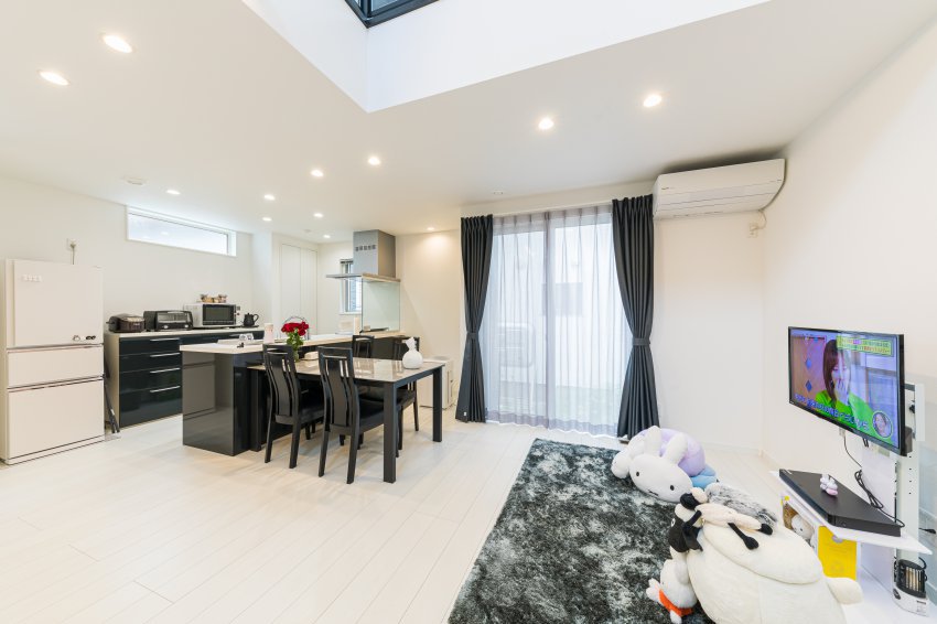 こだわりの開放的な間取りが特徴の清々しい気分にさせてくれる家