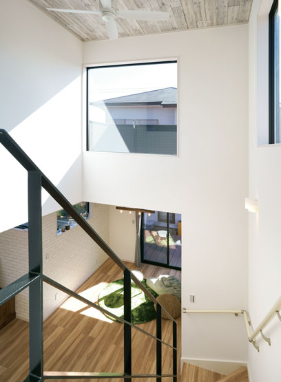 シンプルモダンでスタイリッシュなキューブ型の家