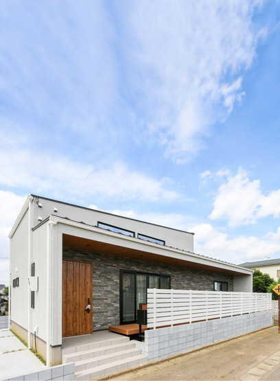 畳が気持ちいい"ごろ寝の間"のある開放的な平屋