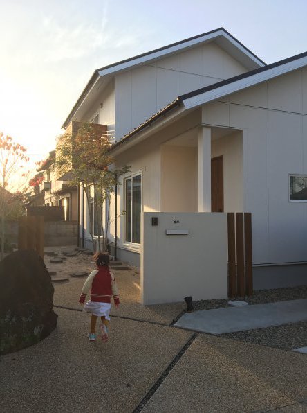 こだわりの大工造作家具がある和室スペース×家事ラクの住まい