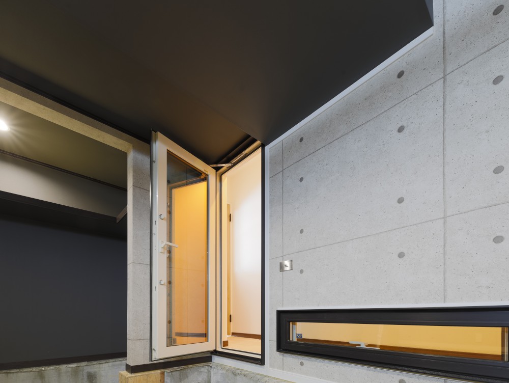 青森市 新築住宅 カフェ風キッチンとビルトインガレージの新築住宅 施工事例