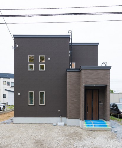 青森市 新築住宅 収納自慢のわが家 スッキリ 魅せて ひろびろ空間が生きるldkの新築住宅 施工事例