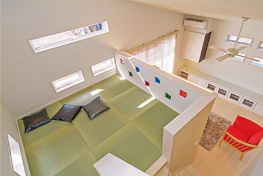 　子世帯　２階スキップフロアーの畳スペース