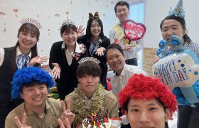 【水沢店】ハッピーバースデー谷地さん☆