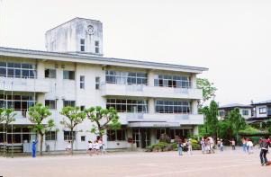 市立月が丘小学校