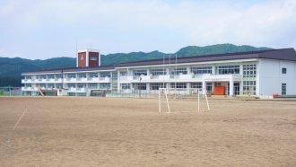 滝沢市立鵜飼小学校