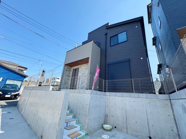 ◇外観②
落ち着いた大人な印象を与えるこだわりの外観です♪