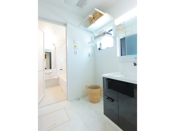 ◇洗面脱衣室②
ゆとりのあるスペースで使いやすいです。