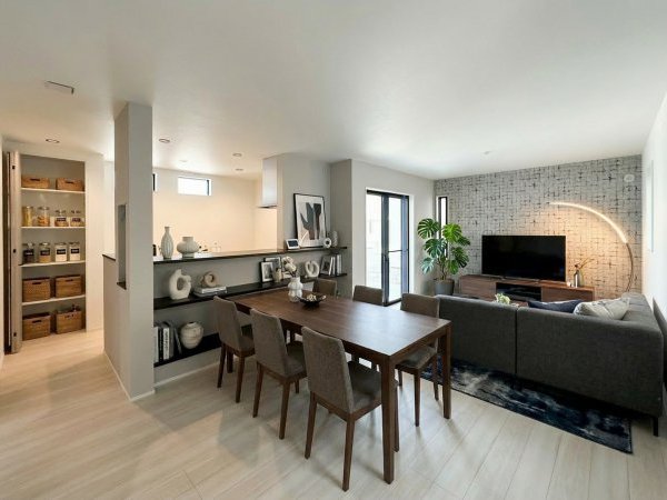 リビングダイニング
※実際の部屋の写真にAIを利用して家具を配置したイメージです。