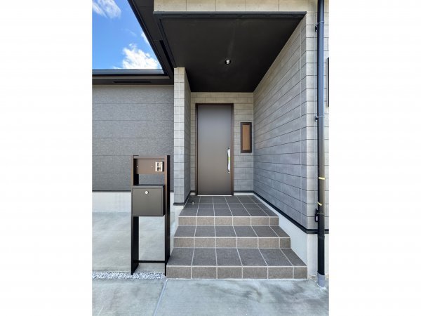 玄関アプローチ