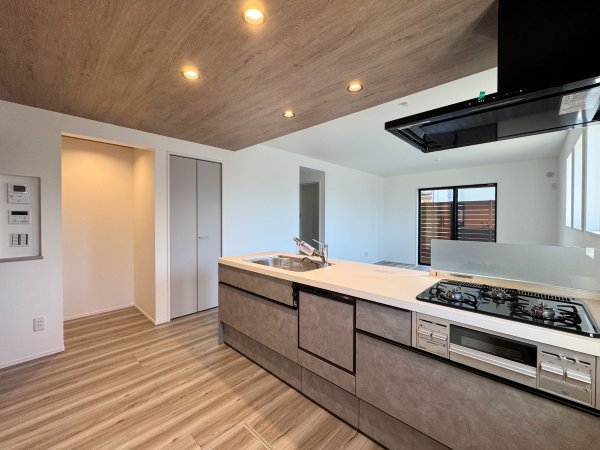 キッチン＆パントリー