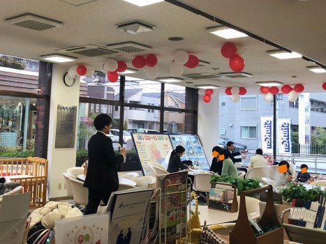 住まいの相談会の様子。