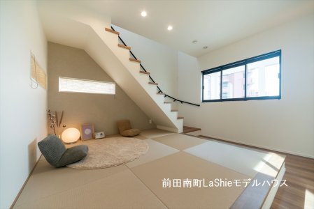 【前田南町モデルハウス】 寝室には畳コーナーを設け、布団を敷いて使えるようにしました。