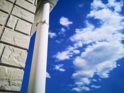 住宅を雨水から守る 雨樋 あまどい の素材や種類をチェック もっとドモシカを知る ドモシカハウス 高松の圧倒的高性能 低価格注文住宅 新築住宅を建てるなら