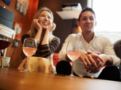 週末にくつろげる贅沢 高断熱高気密住宅で叶える シアタールーム もっとドモシカを知る ドモシカハウス 高松の圧倒的高性能 低価格注文住宅 新築住宅を建てるなら