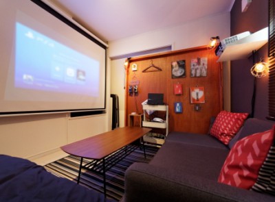 週末にくつろげる贅沢 高断熱高気密住宅で叶える シアタールーム もっとドモシカを知る ドモシカハウス 高松の圧倒的高性能 低価格注文住宅 新築住宅を建てるなら