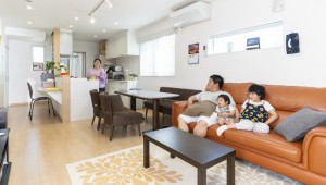 【青森こだわり新築住宅】子供がのびのびとすごせる回遊動線、家族の絆が深まる新築住宅【青森のマイホーム施工事例】