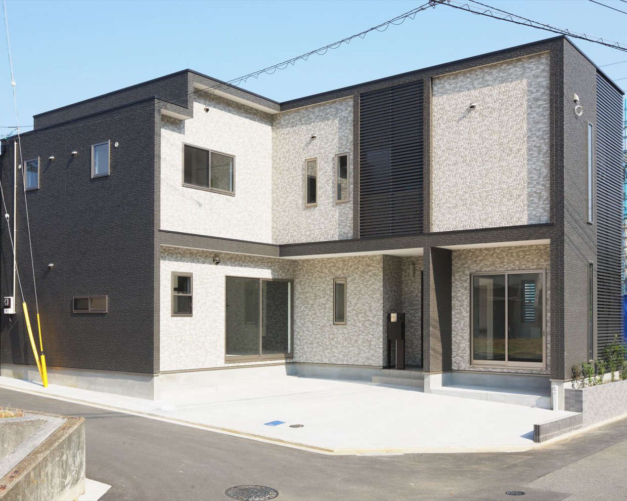 松山市 家族が集うオープン階段のあるお家